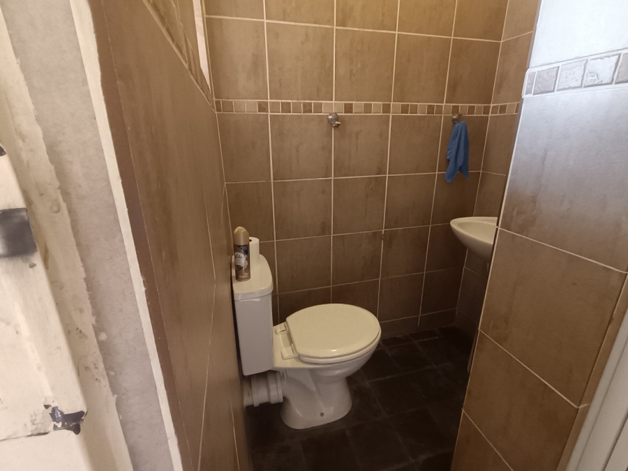 To Let 1 Bedroom Property for Rent in Die Bult North West
